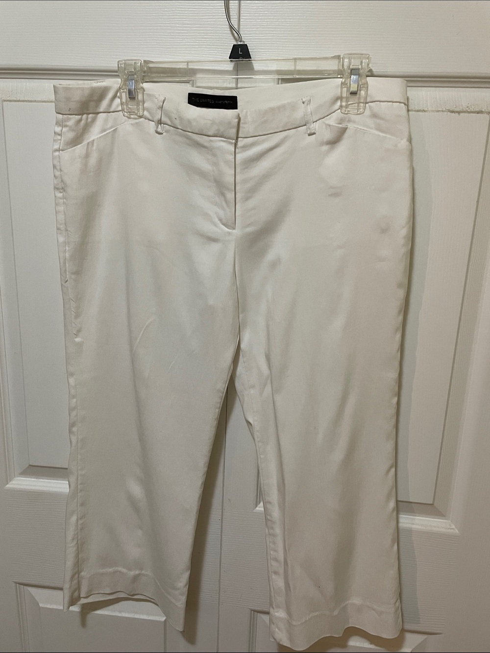 The Limited White Cropped Dress Capris Waist 17, Rise 9, inseam 20